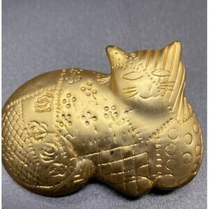 Vintage Gold Tone Quilted Calico Cat Fashion Brooch Scarf Lapel Pin